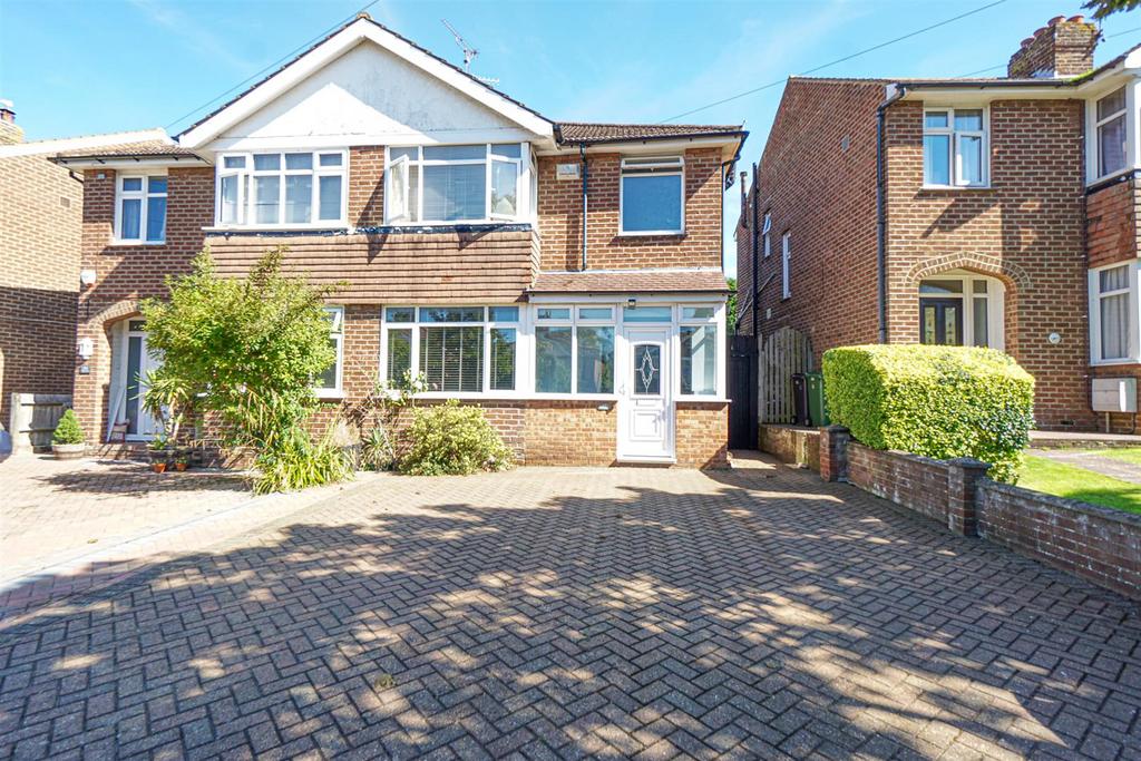 Mildenhall Drive, St. Leonardsonsea 3 bed semidetached house for