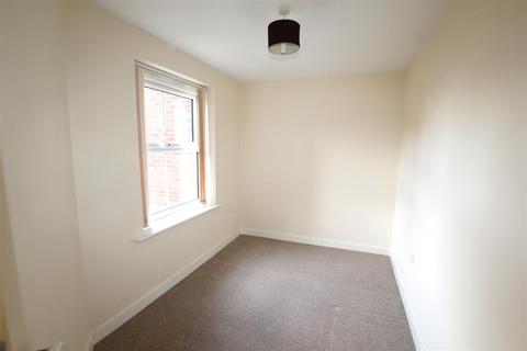 2 bedroom apartment to rent - Mountbatten Way