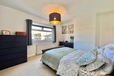 19 Coronation Street, Wrenthorpe, Wakefield, WF2 0HT