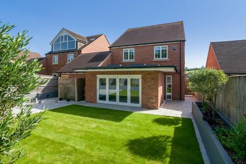 8 Badgers Close, Welford On Avon, Stratford-upon-avon, CV37 8FA