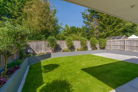 8 Badgers Close, Welford On Avon, Stratford-upon-avon, CV37 8FA