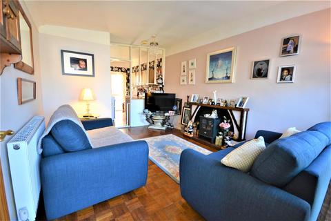 2 bedroom bungalow for sale - The Belvedere, Burnham-on-Crouch