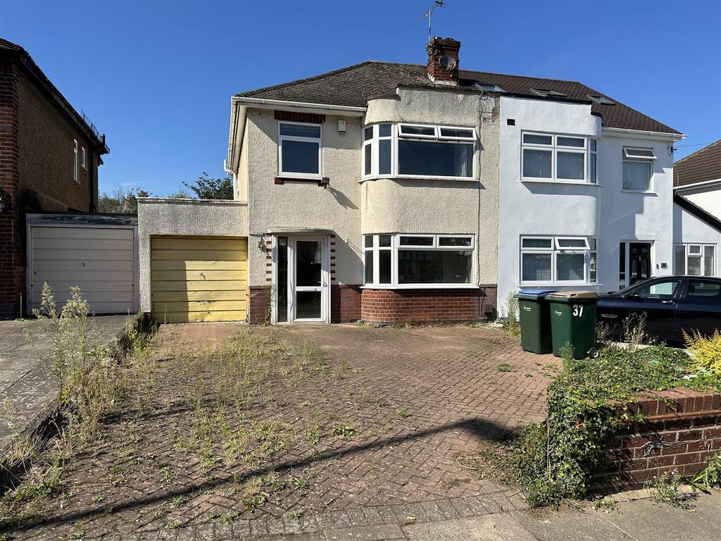 Daventry Road, Cheylesmore, Coventry 3 bed semidetached house for sale