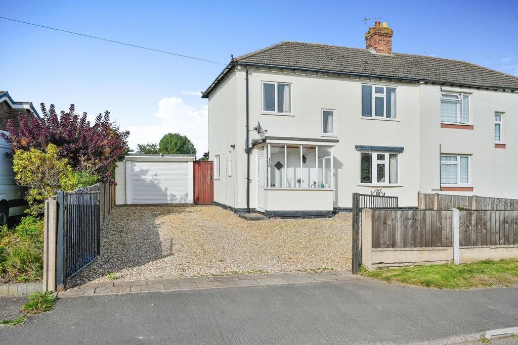 Uttoxeter Road, Hill Ridware, Rugeley 3 bed semidetached house for