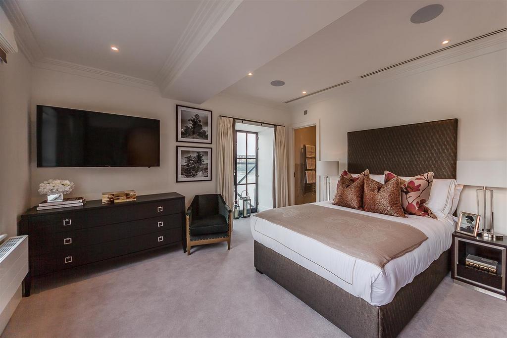 8316099-interior01.jpg
