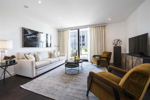 3 bedroom flat to rent, Charles Clowes Walk, Nine Elms, London, SW11