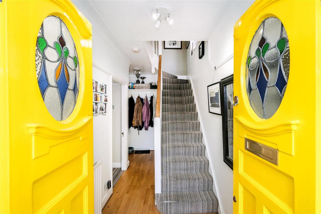 Middleton Avenue, Chingford 4 bed house for sale £650,000