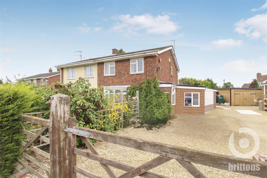 Warrens Road, King's Lynn 3 bed semidetached house for sale £262,999