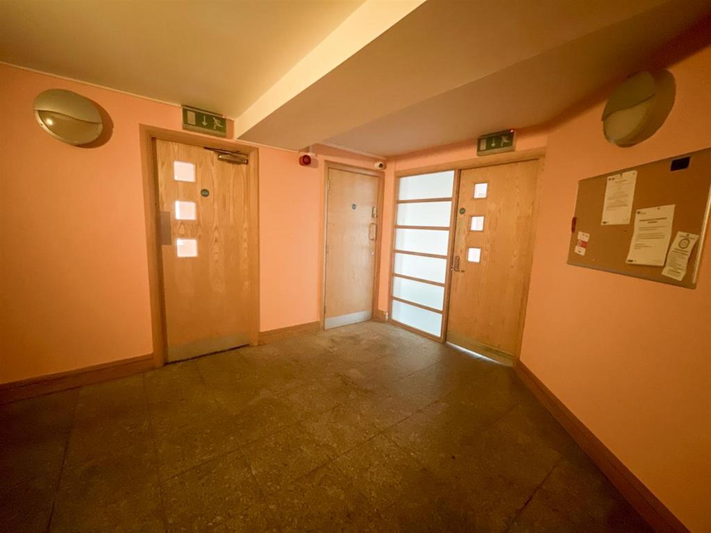 Communal Entrance/Lobby
