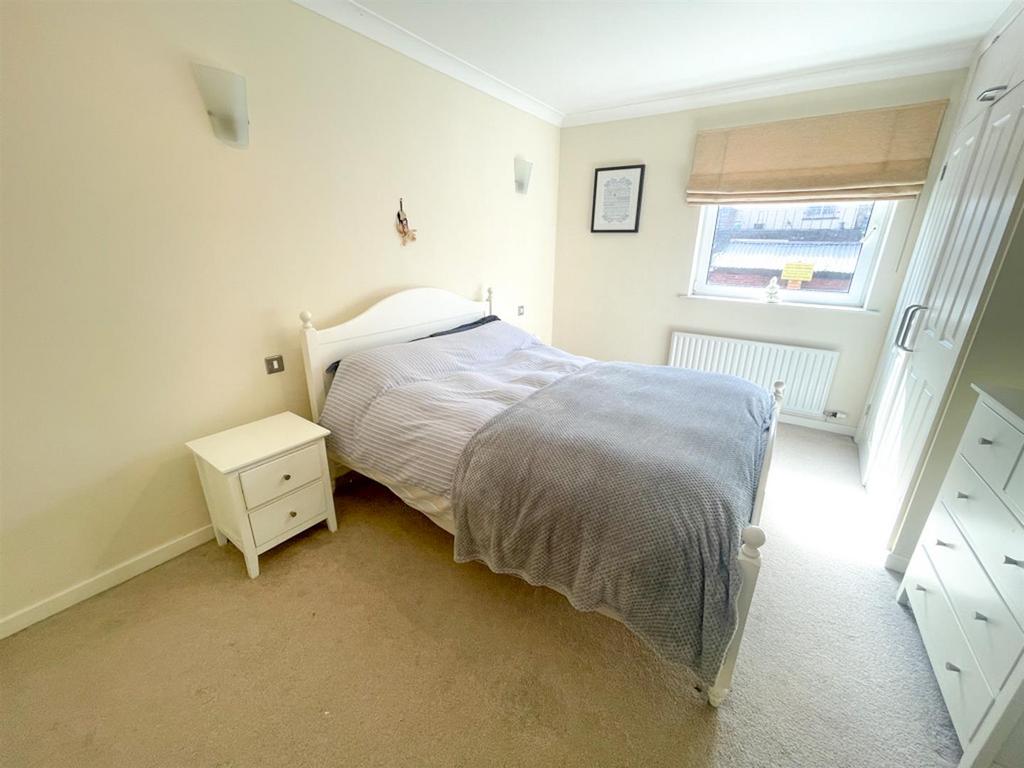 Bed 1