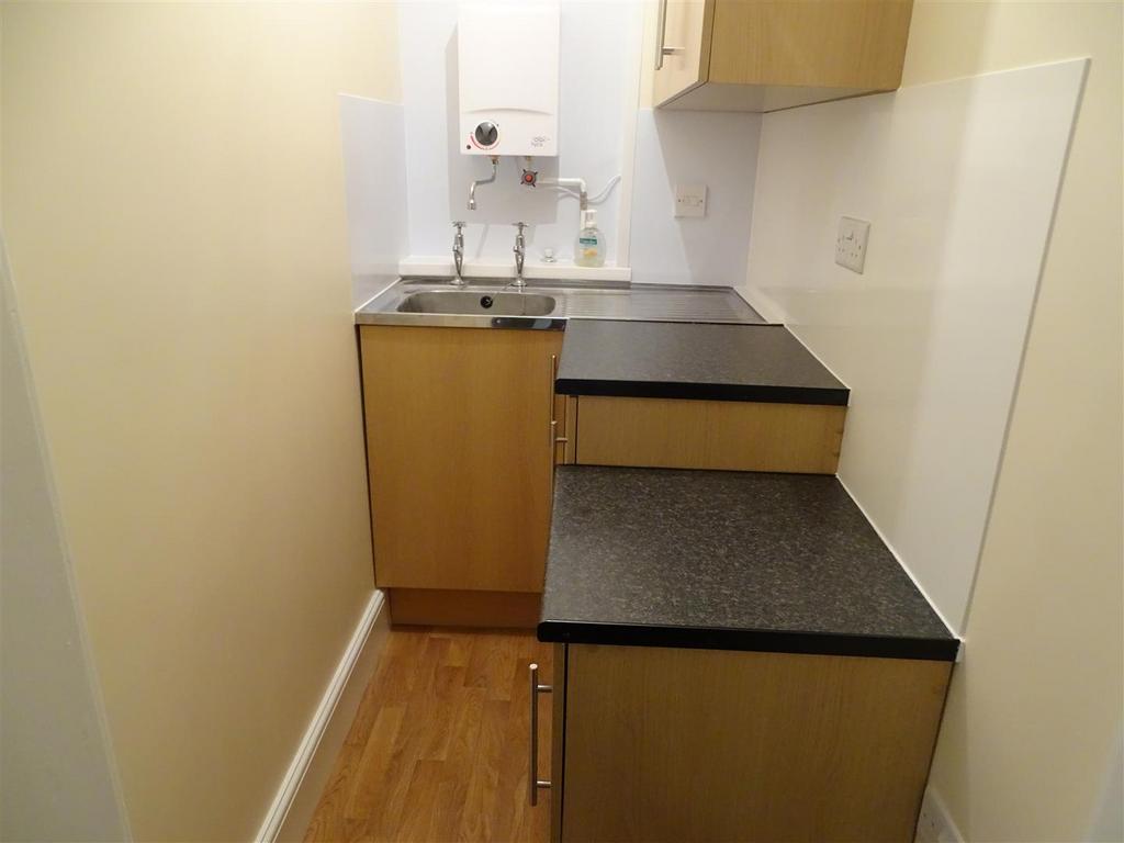 Zetland Rd Redland Bristol 1 bed flat £675 pcm (£156 pw)