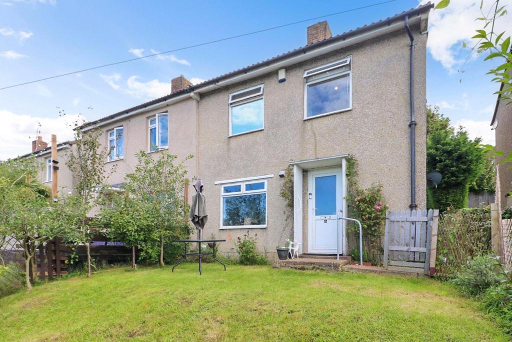 Staplefield Drive, Brighton 3 bed semidetached house for sale £325,000