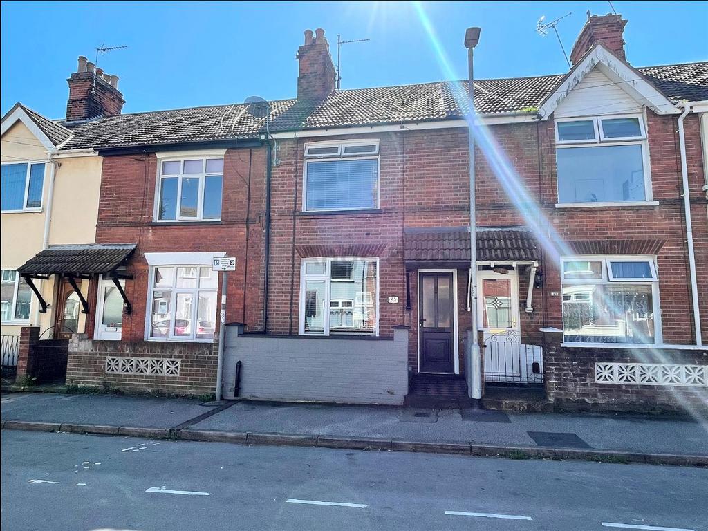 Maidstone Road, Lowestoft 2 bed terraced house for sale £165,000