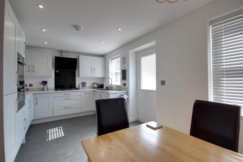 7 Bramble Close, Willerby, Hull, HU10 6FU