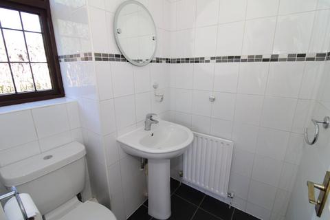 11 Castle Close, Bromley, BR2 0YD