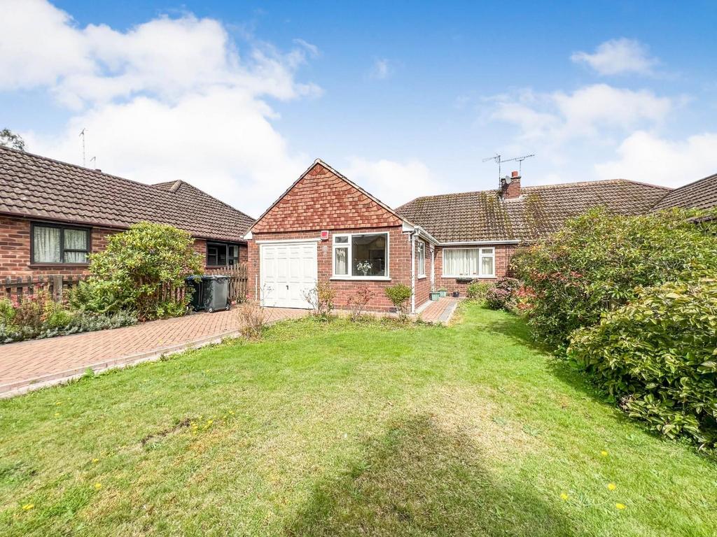Heather Road, Binley Woods, Coventry 3 bed semidetached bungalow for sale £305,000