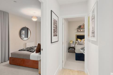 3 bedroom flat for sale, Plot C6 at Greenside, Alton Road SW15