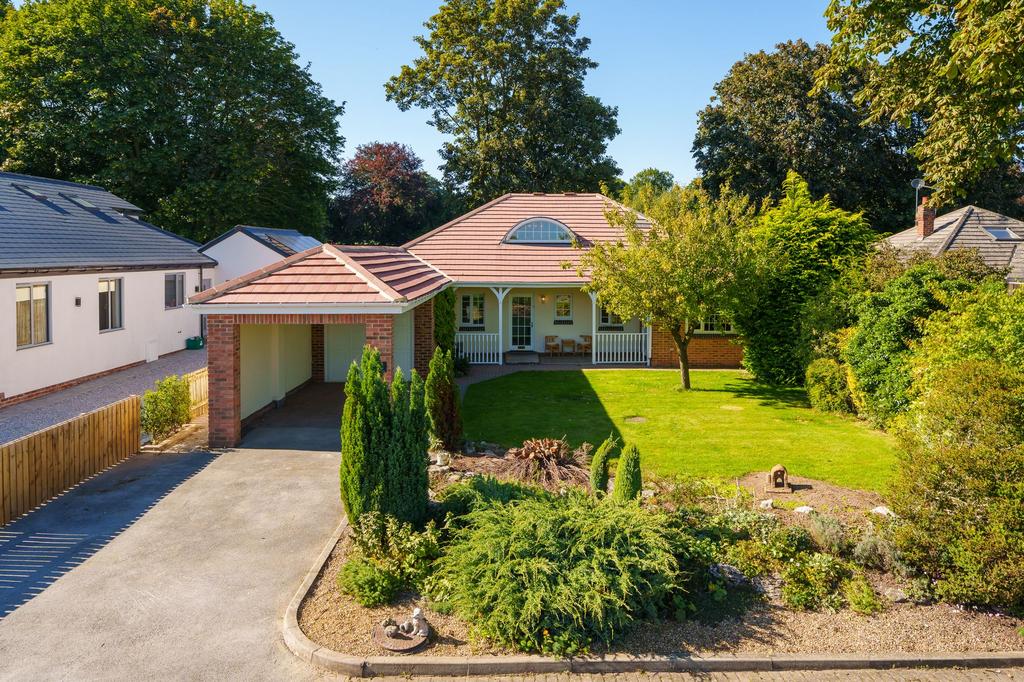 Wetherby Road, Knaresborough, HG5 5 bed detached house for sale £675,000