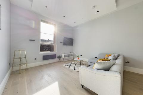 1 bedroom apartment to rent, Sandringham, Kings Buildings, HU1