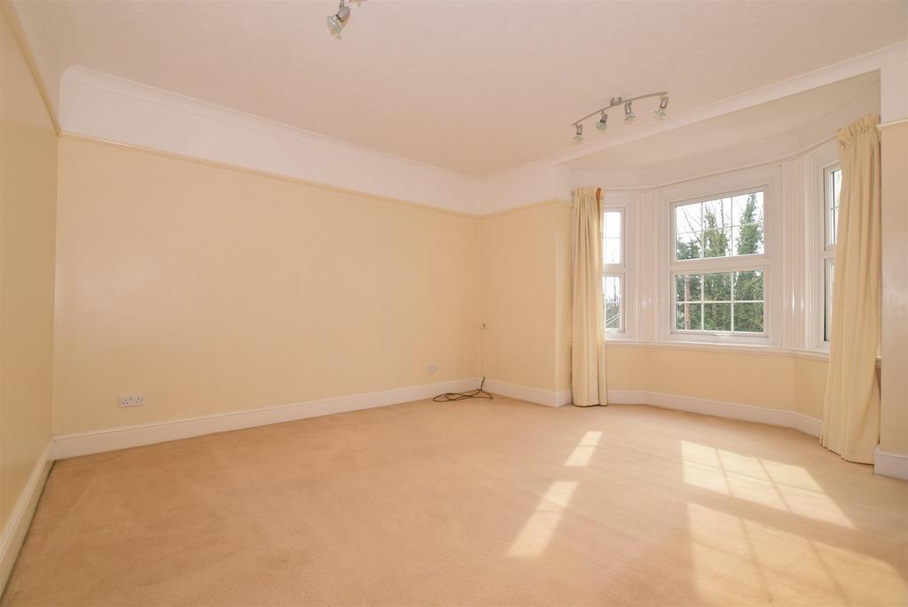 Buckland Hill, Maidstone, Kent 1 bed apartment for sale £165,000