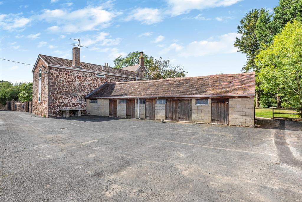 Taynton, Gloucester, Gloucestershire... 5 bed farm house £1,250,000