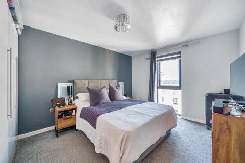 1 bedroom flat for sale, Cardinal Place, Guildford Road, Woking, GU22