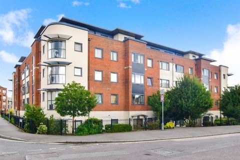 2 bedroom apartment for sale, Fosters Place, East Grinstead, West Sussex