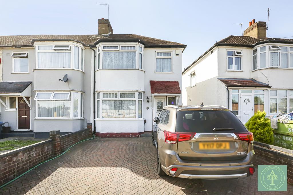 Three Bedroom End Of Terrace House For Sale
