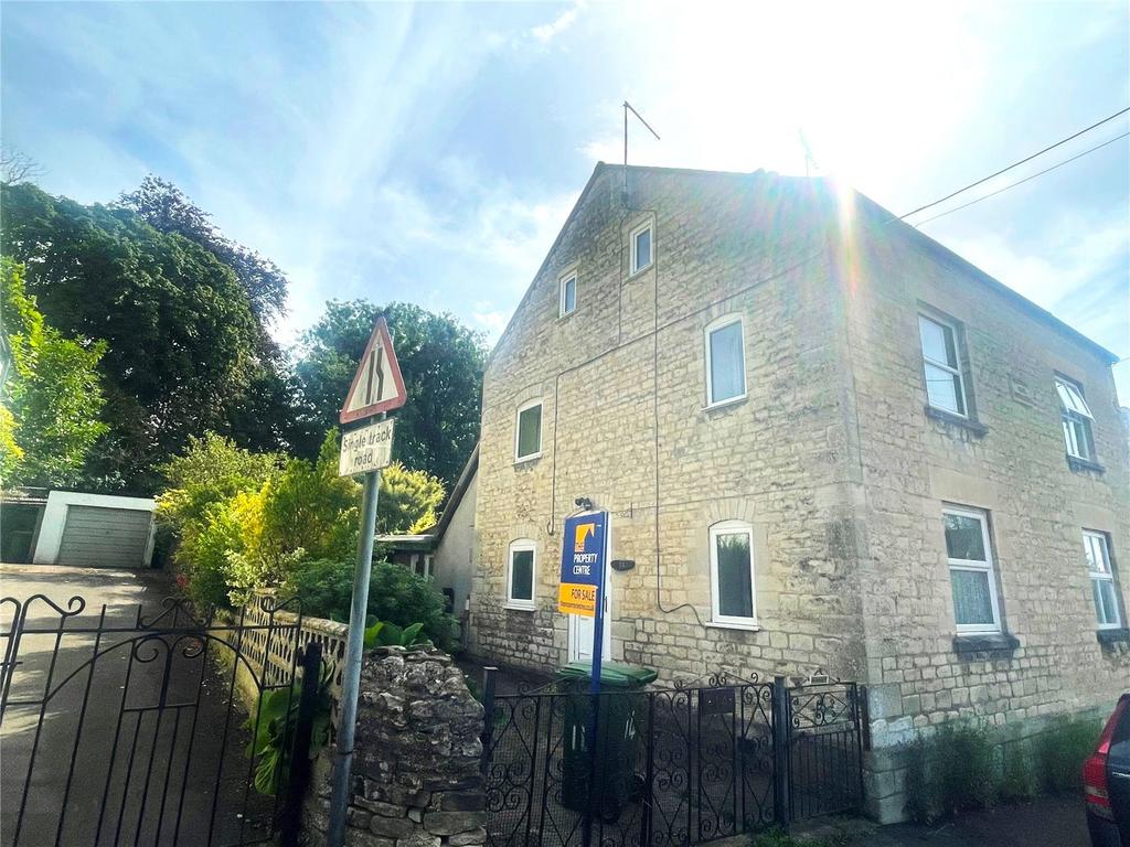 Butt Street, Minchinhampton, Stroud, Gloucestershire, GL6 4 bed semi