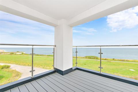 2 bedroom penthouse for sale, Ocean View, Fitzroy Avenue, Broadstairs, Kent