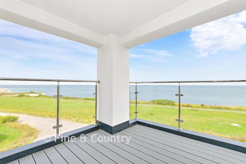 2 bedroom penthouse for sale, Ocean View, Fitzroy Avenue, Broadstairs, Kent