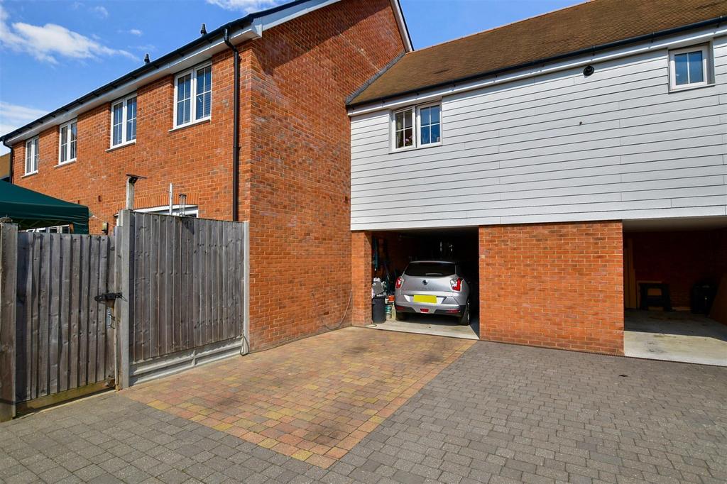 Driveway/Parking