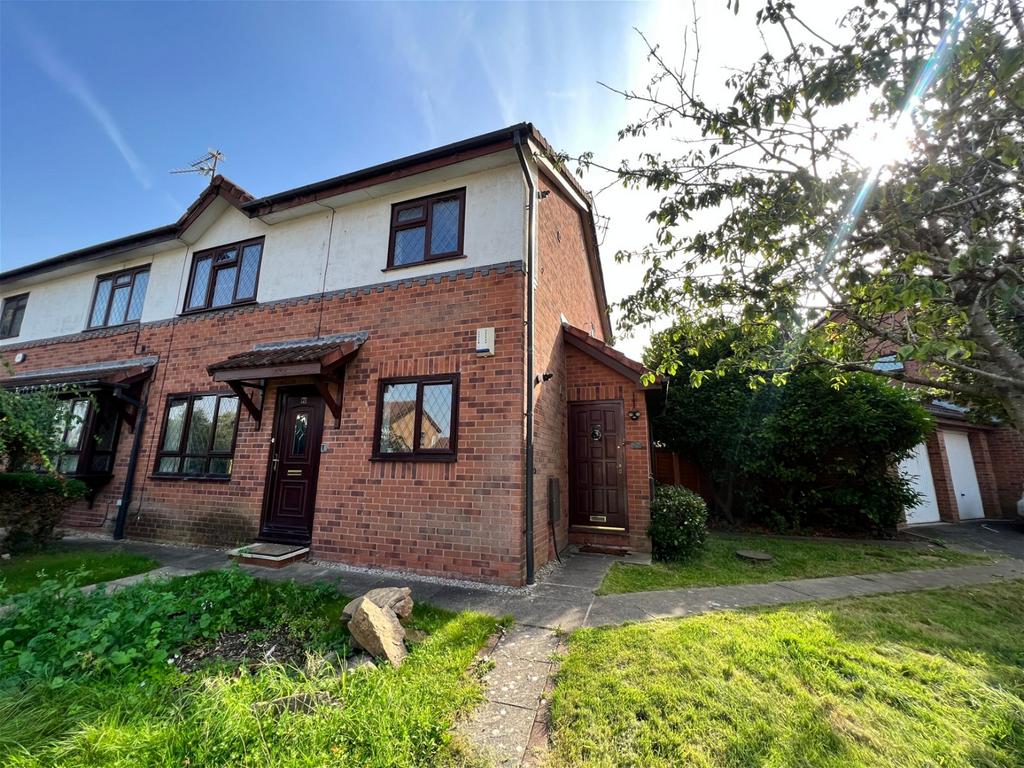 Ashdown Close, Southport, PR8 6TL 2 bed apartment £675 pcm (£156 pw)