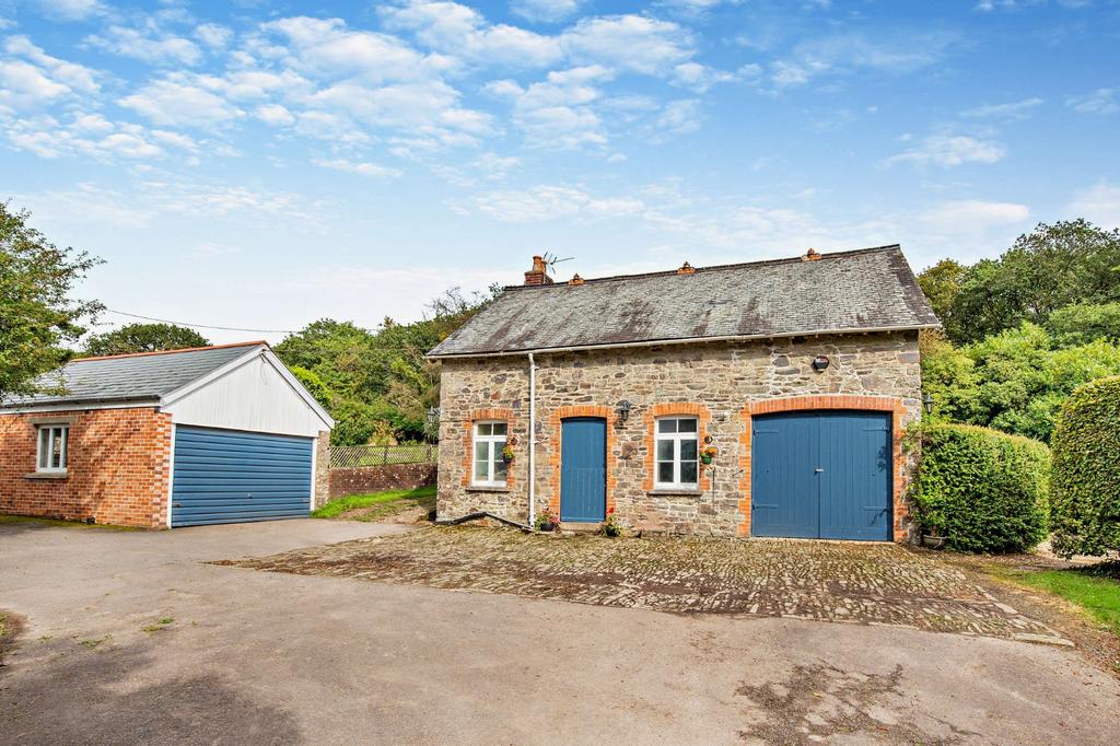 Coach House/Garage