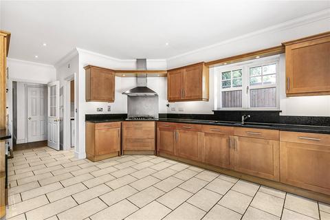 5 Sandridge Close, Barnet, EN4 0HB