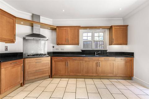 5 Sandridge Close, Barnet, EN4 0HB