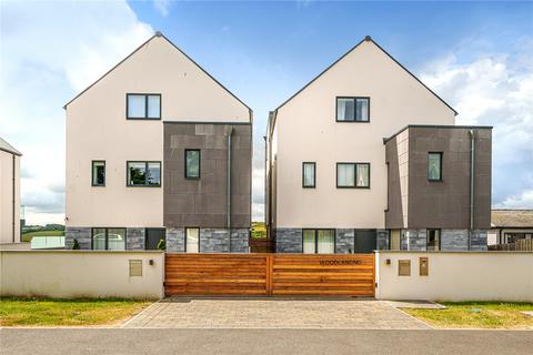 4 bedroom detached house for sale, Pentire Crescent, Newquay, Cornwall, TR7