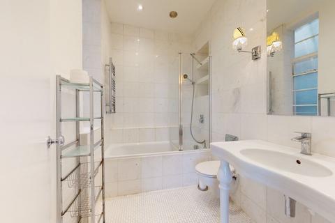 2 bedroom flat to rent - Hyde Park Gardens