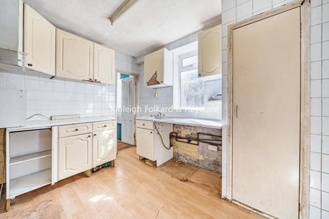22 Dittisham Road, London, SE9 4BH