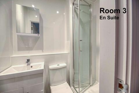 8 bedroom flat share to rent, 91P Parkside Terrace, Edinburgh, EH16 5BN