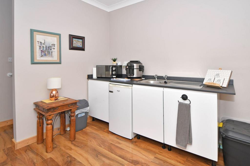 Annexe kitchenette
