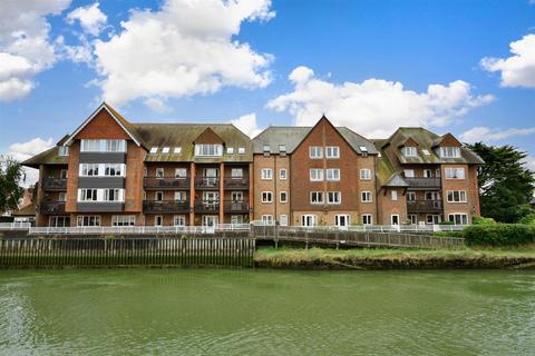 1 bedroom flat for sale, Queen Street, Arundel, West Sussex