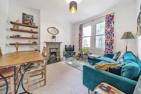 26b Harvard Road, London, W4 4EA