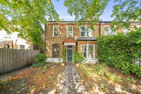26b Harvard Road, London, W4 4EA