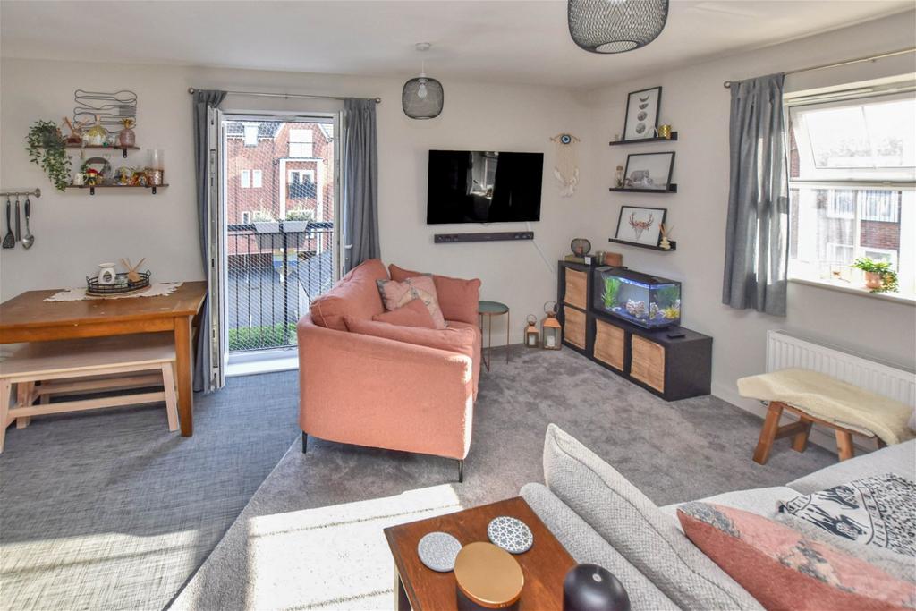 Roseland Court Louisiana Drive 2 bed apartment £145 000 Roseland Court Louisiana Drive 2 bed apartment £145 000