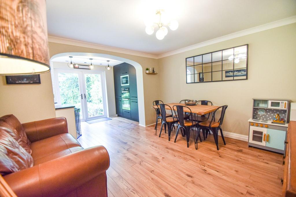 Kitchen/Dining Room/Lounge