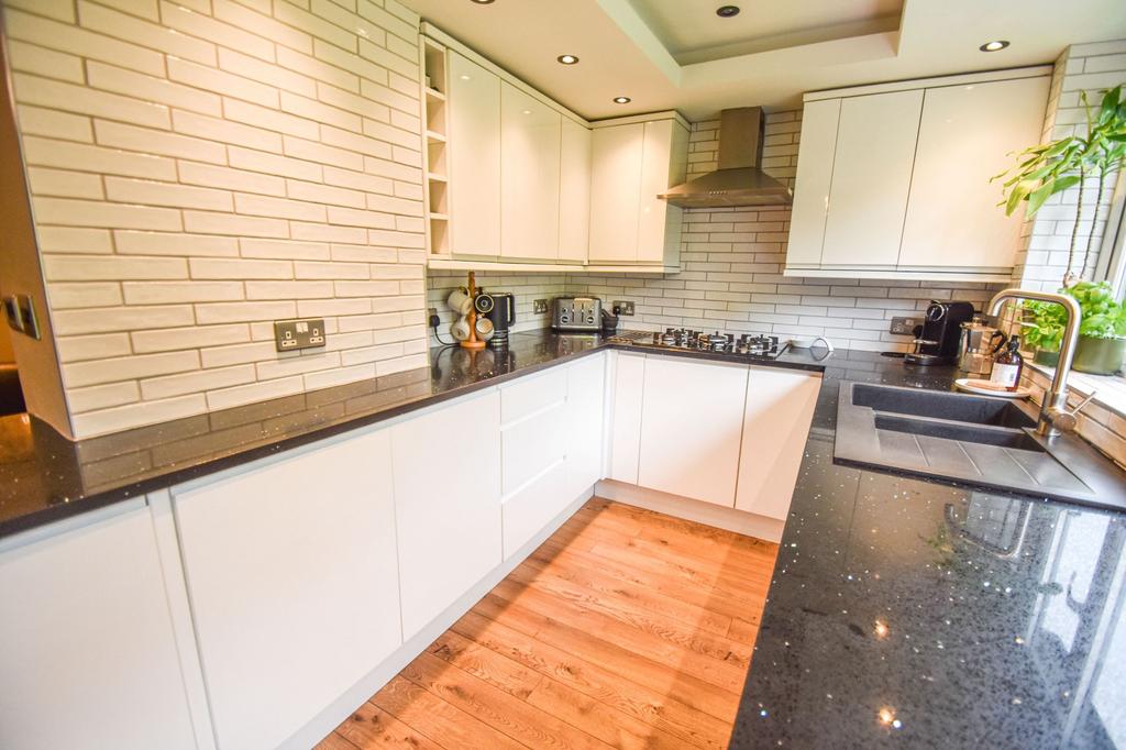 Kitchen/Dining Room/Lounge