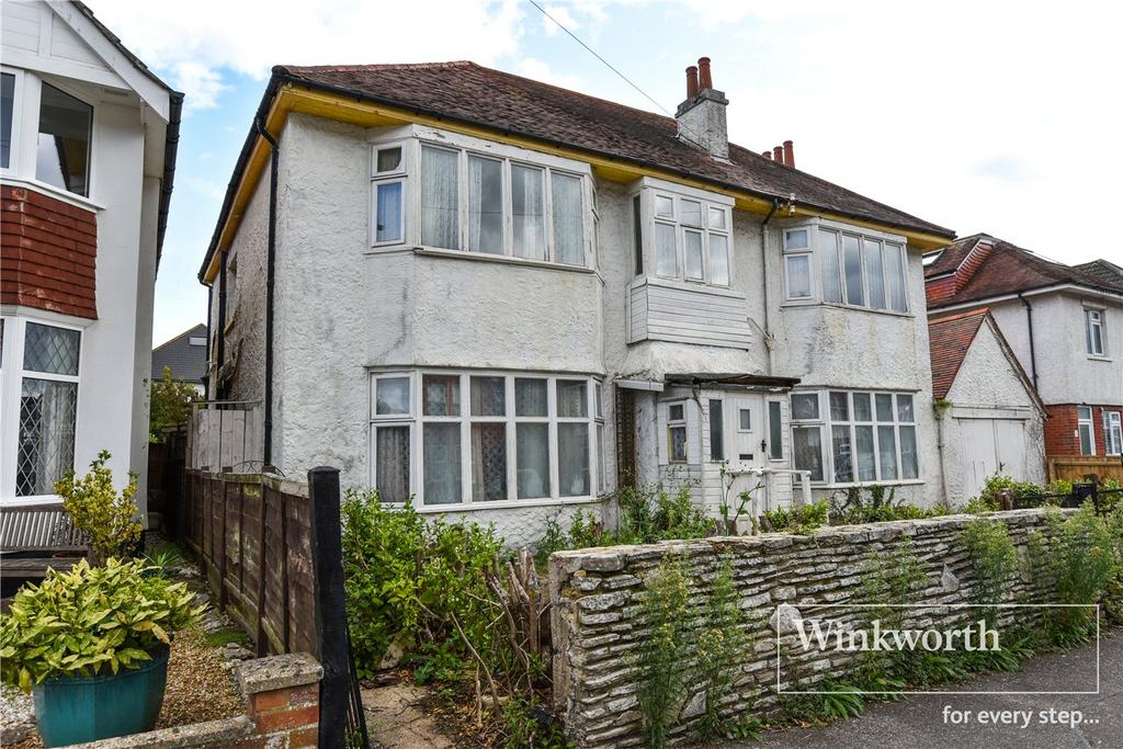 Seaward Avenue, Bournemouth, BH6 6 bed detached house for sale £750,000