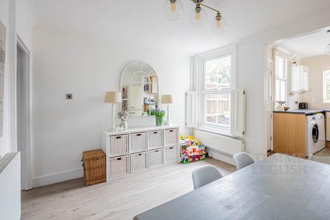 32 Halstead Road, Colchester, CO3 9AE
