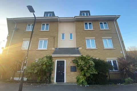 2 bedroom apartment to rent - Elliman Avenue,  Slough,  SL2
